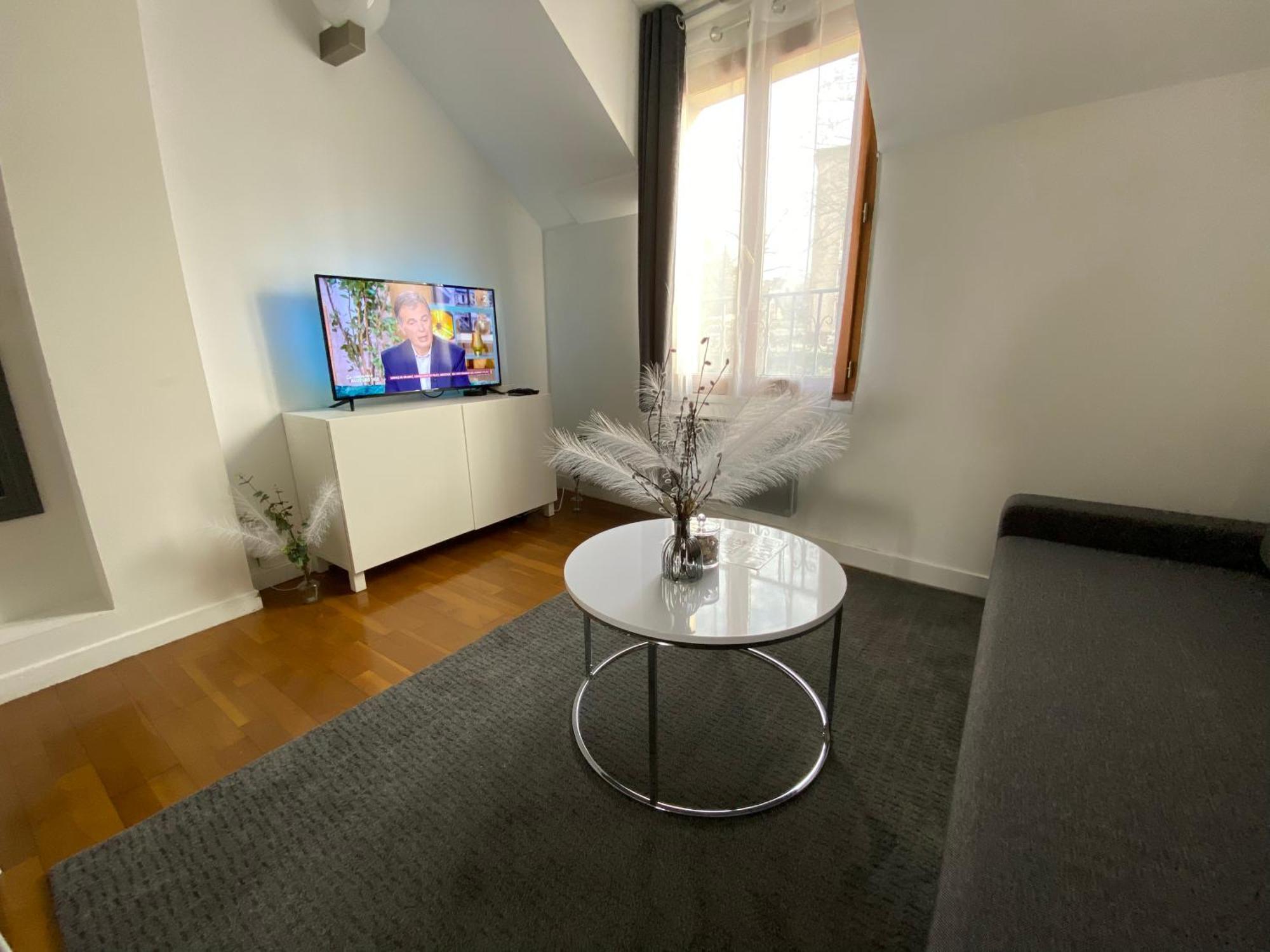 Duplex Minimaliste - 30 Min De Paris Appartement Saint-Ouen-l'Aumone Buitenkant foto
