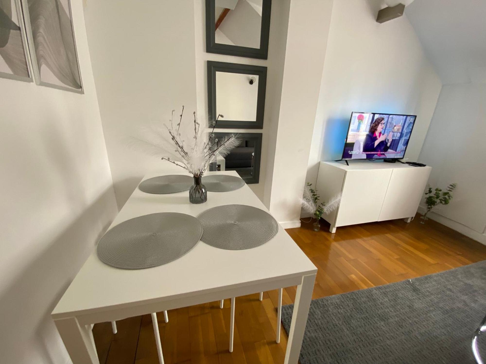 Duplex Minimaliste - 30 Min De Paris Appartement Saint-Ouen-l'Aumone Buitenkant foto